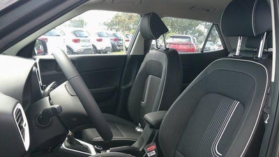 2026 Hyundai VENUE SEL FWD