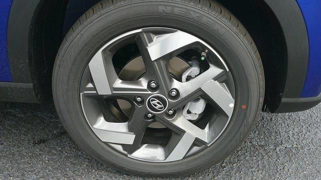 2026 Hyundai VENUE SEL FWD