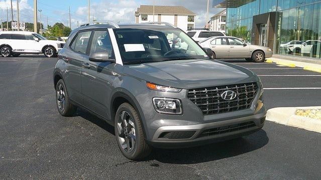 2026 Hyundai VENUE SEL FWD