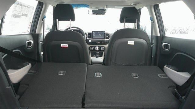 2026 Hyundai VENUE SEL FWD