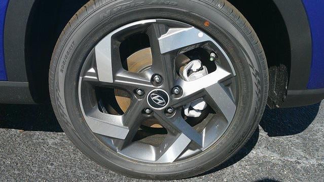 2026 Hyundai VENUE SEL FWD
