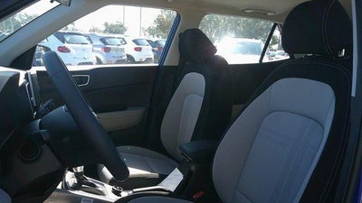 2026 Hyundai VENUE SEL FWD