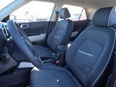 2026 Hyundai VENUE SEL FWD W/Two-Tone Roof