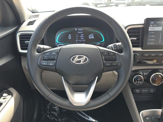 2024 Hyundai VENUE SEL