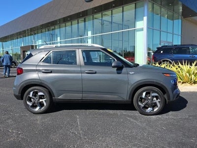 2026 Hyundai VENUE SEL FWD