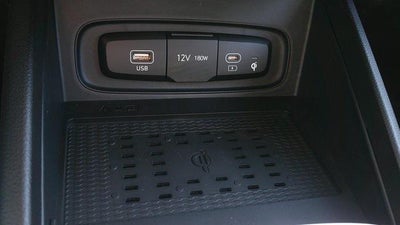 2026 Hyundai VENUE SEL FWD W/Two-Tone Roof