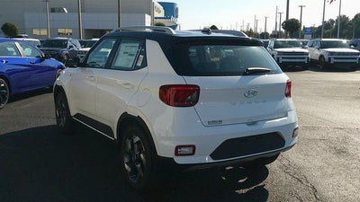 2026 Hyundai VENUE SEL FWD W/Two-Tone Roof