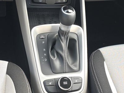 2026 Hyundai VENUE SEL FWD