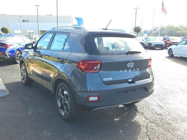 2026 Hyundai VENUE SEL FWD