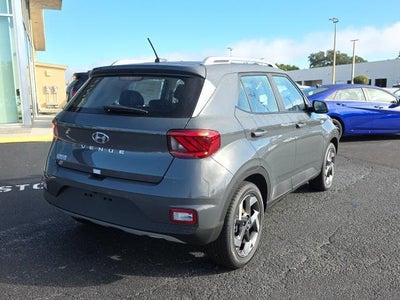 2026 Hyundai VENUE SEL FWD