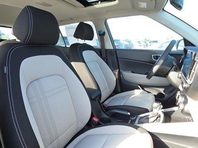 2026 Hyundai VENUE SEL FWD