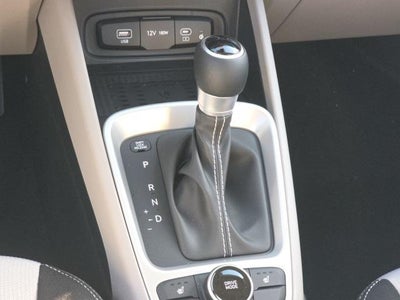 2026 Hyundai VENUE SEL FWD