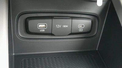 2025 Hyundai VENUE SEL IVT