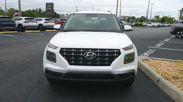 2025 Hyundai VENUE SEL IVT