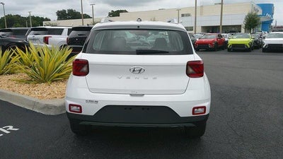 2025 Hyundai VENUE SEL IVT