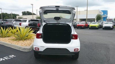 2025 Hyundai VENUE SEL IVT