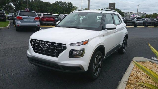 2025 Hyundai VENUE SEL IVT