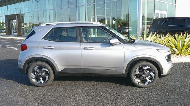 2026 Hyundai VENUE SEL FWD