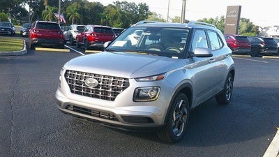 2026 Hyundai VENUE SEL FWD