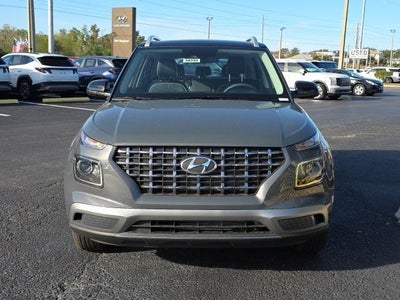 2026 Hyundai VENUE SEL FWD W/Two-Tone Roof