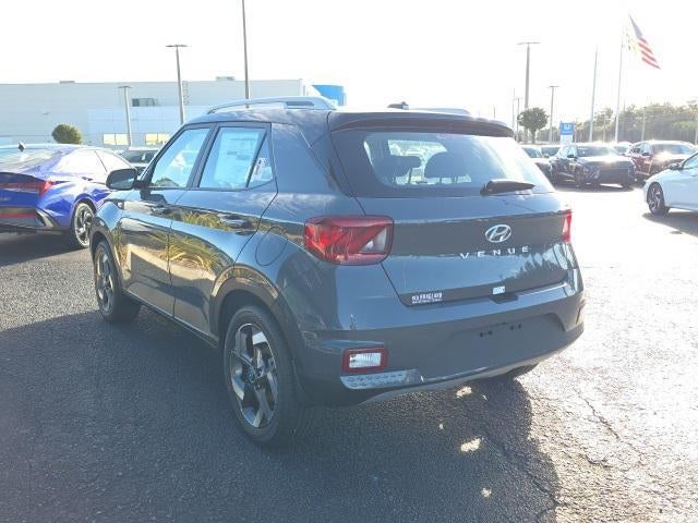 2026 Hyundai VENUE SEL FWD W/Two-Tone Roof