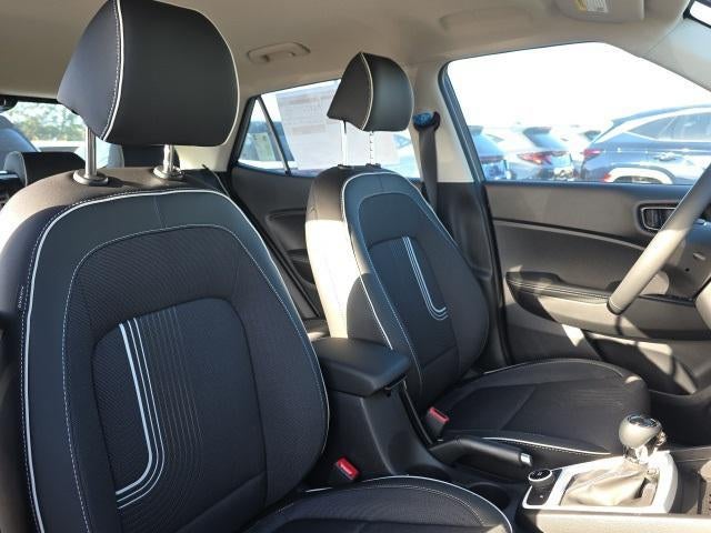 2026 Hyundai VENUE SEL FWD W/Two-Tone Roof