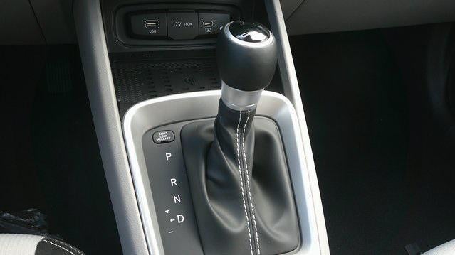 2026 Hyundai VENUE SEL FWD