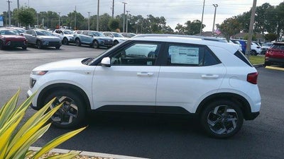 2026 Hyundai VENUE SEL FWD