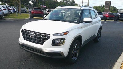 2026 Hyundai VENUE SEL FWD