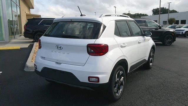 2026 Hyundai VENUE SEL FWD