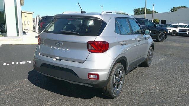 2026 Hyundai VENUE SEL FWD