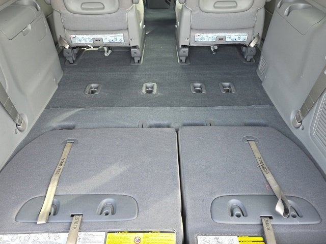 2012 Kia Sedona LX