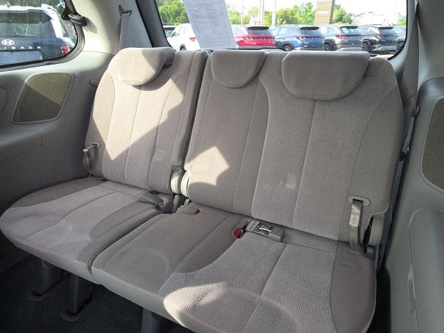 2012 Kia Sedona LX