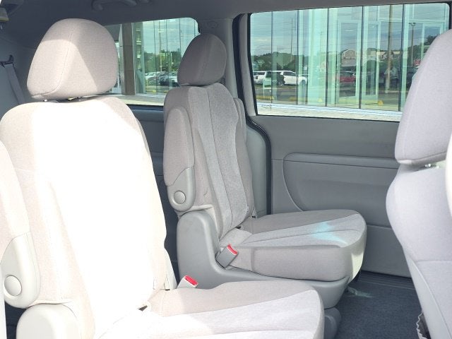2012 Kia Sedona LX