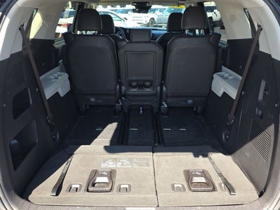 2023 Kia Carnival EX