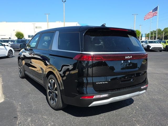 2023 Kia Carnival EX