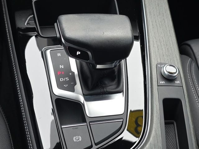 2023 Audi A4 45 S line Premium Plus quattro